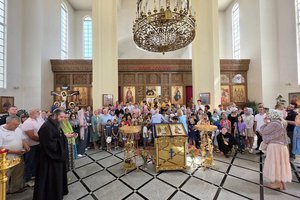 Руководители Балтийского объединения поздравили семьи Ольгинской детской деревни с Днем семьи, любви и верности 