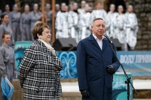 Руководство Балтийского объединения приняло участие в открытии сезона фонтанов в Петергофе